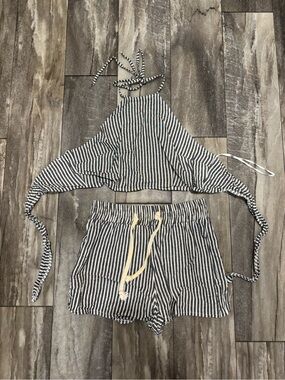 Suite Benedict Backless Halter Crop Top and Short 2 Piece Set Black/White Sz S